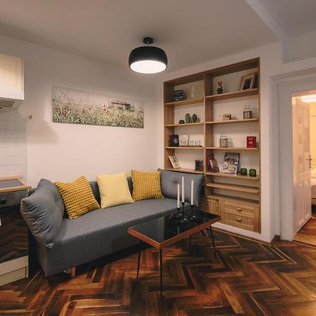 Skau Family Venturska Appartamento Bratislava Esterno foto